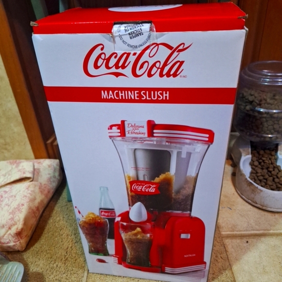 Coca-Cola Red Machine Slush Maker New With Open Box - Picture 1 of 4